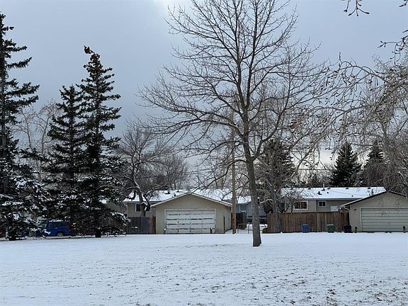 5th image of 208 W Forest Rd SE