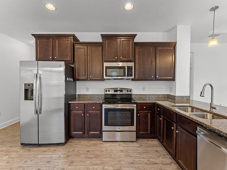 27320 Lashay Dr — Photo 24