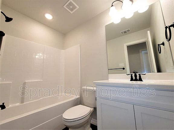 5th image of 206 Parrow Ave #A
