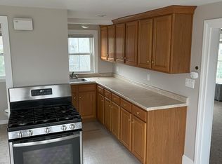 16 Morton St APT 3, Andover, MA 01810