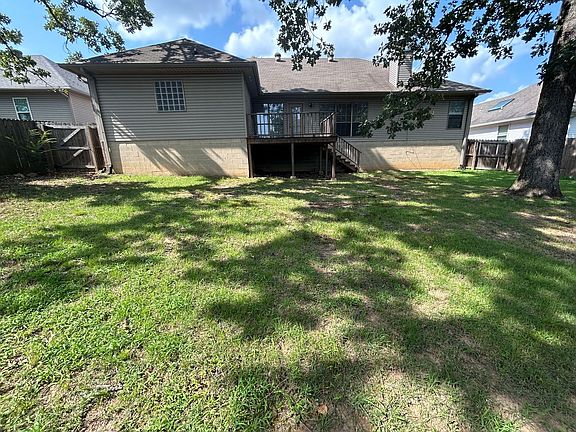 4th image of 4073 Willow Glen Cir