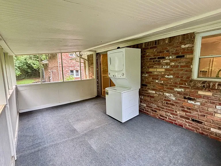 2712 Sherlock Dr — Photo 6