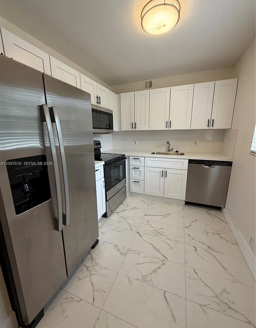 New Hampton At Century Vi — Photo 1