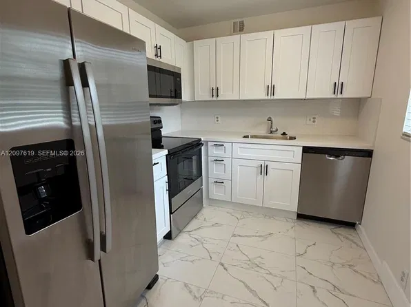 100 SW 132nd Way, Pembroke Pines, FL