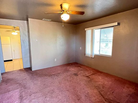 3rd image of 319 W Palmdale St