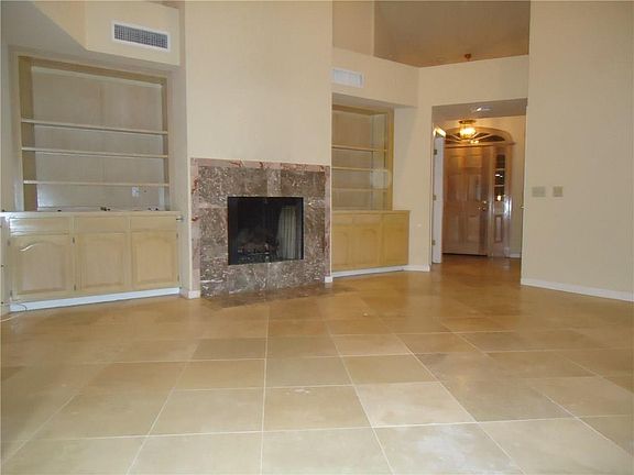 3rd image of 632 Copperfield Ln
