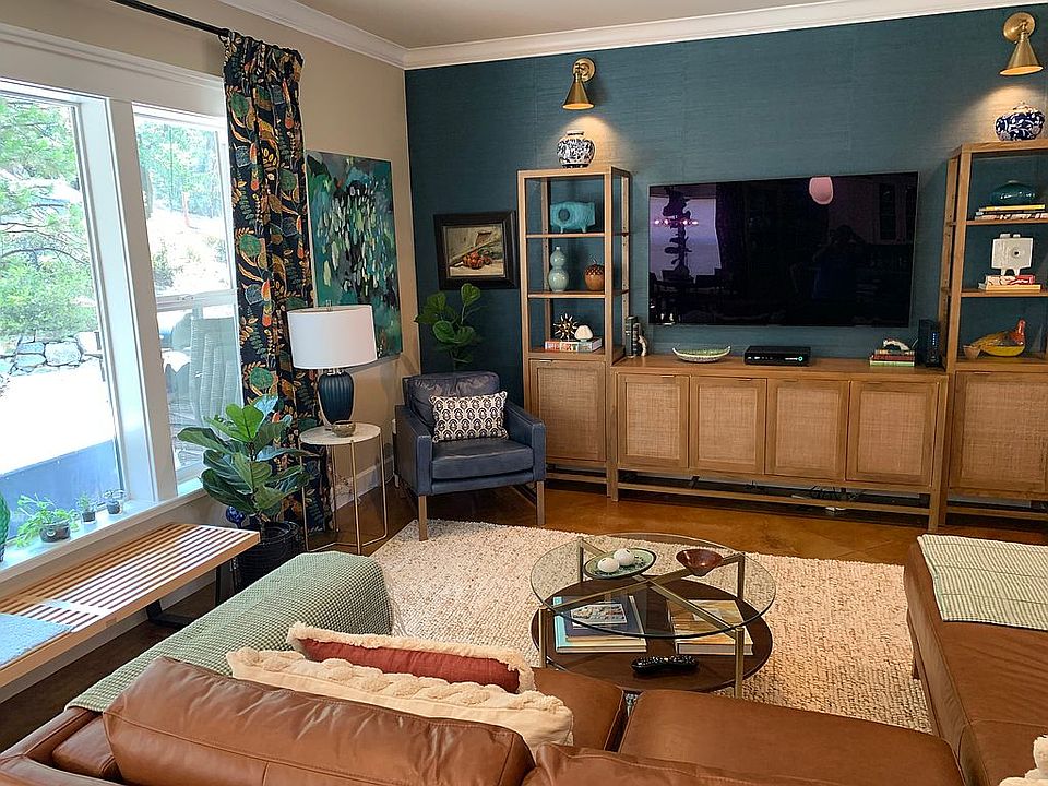 2nd image of 13674 Torrey Pines Dr