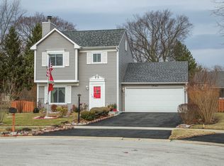 2860 Pinecone Ct, Aurora, IL 60502