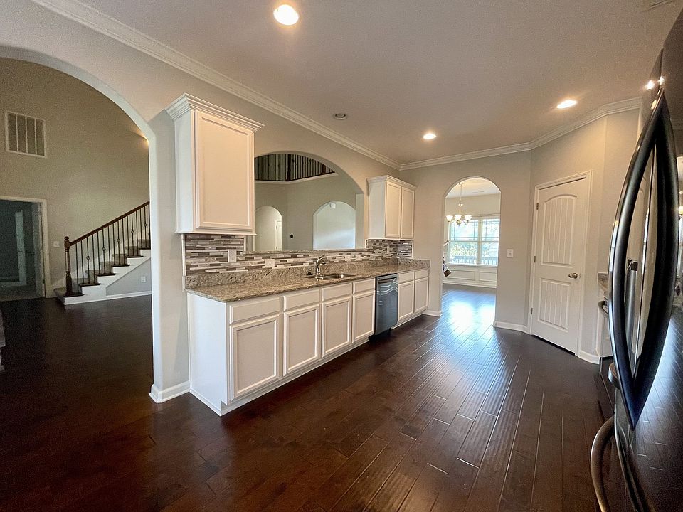 1st image of 7409 Holly Leaf Way