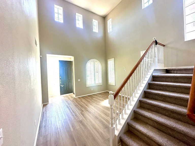 36026 Kiel Ct — Photo 6