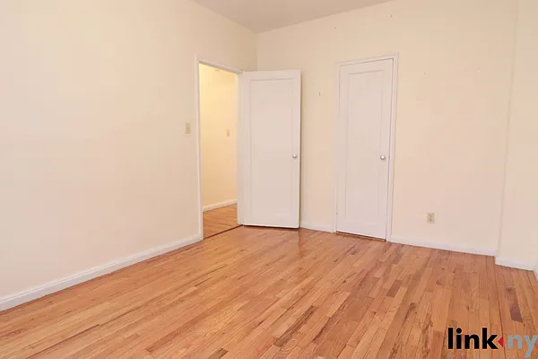 Rented by Link NY Realty | media 17