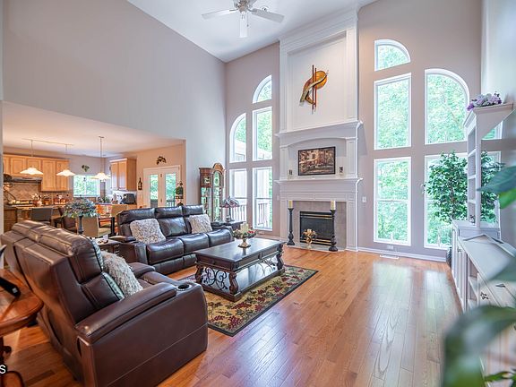 5th image of 1768 Fair Meadow Dr