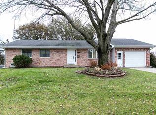 2400 Maplewood Dr, Dubuque, IA 52002