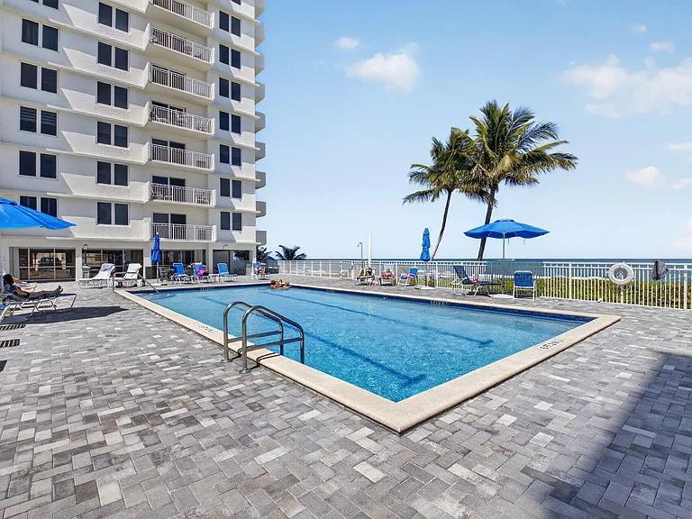 3215 S Ocean Blvd #702 — Photo 52