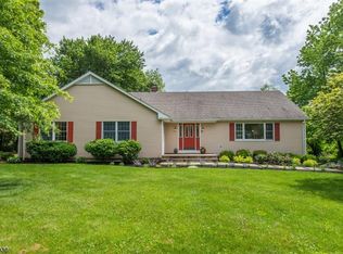 33 Indian Run, Millington, NJ 07946