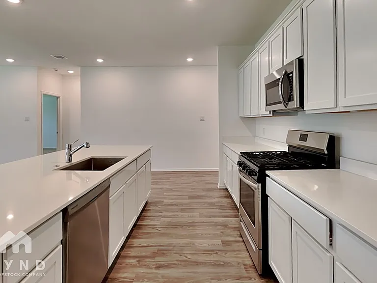 9446 Brookwood Bend Dr — Photo 4