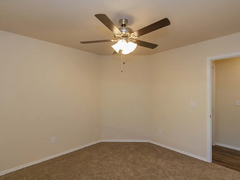 7514 Beck Dr — Photo 23