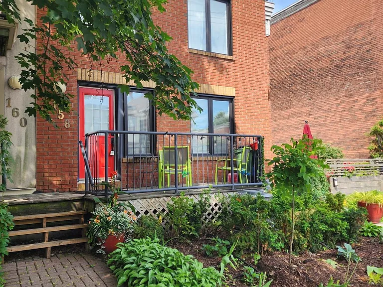 158 Rochester St W — Photo 3