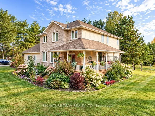 368 Dombroskie Rd, Whitewater Region, ON K0J 1Y0