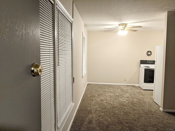 3rd image of 3328 Noe Way #3