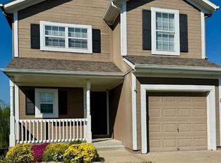 11100 Highview Rd, Peculiar, MO 64078