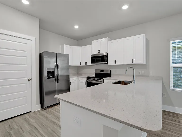 9854 Starling Dr — Photo 4