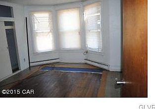 2nd image of 103 W Rowe St