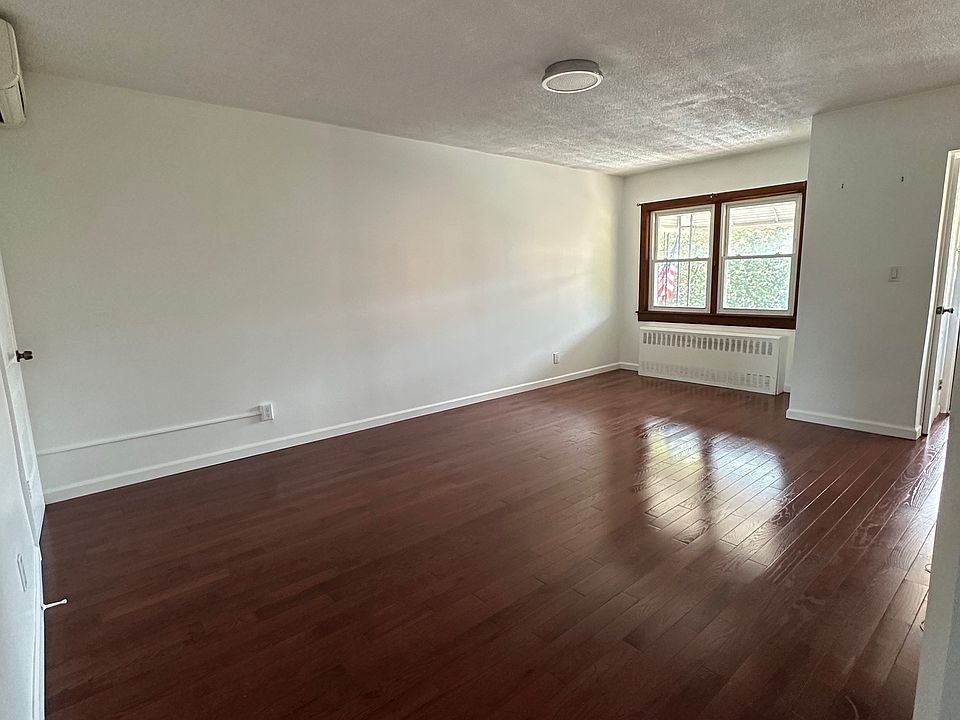 1st image of 20-37 48th St #1