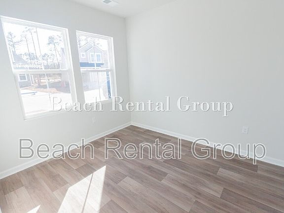 5th image of 1375 Speedway St