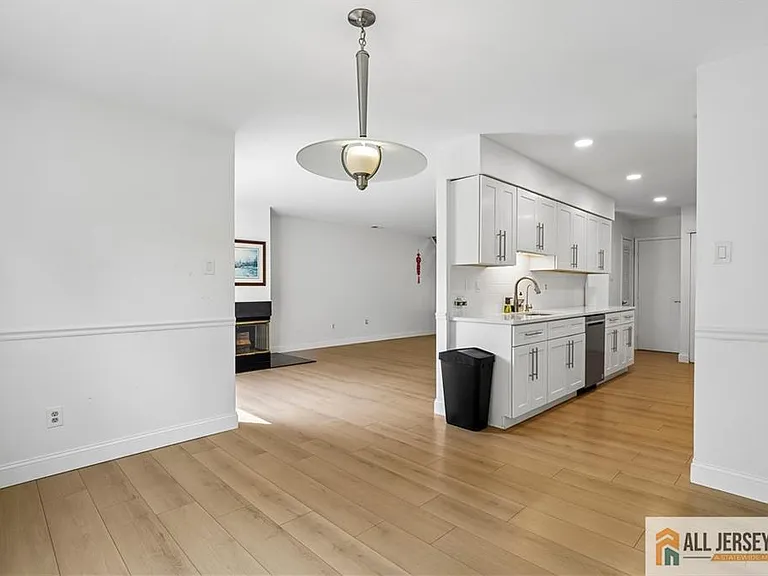 1 Brookline Ct #C — Photo 10