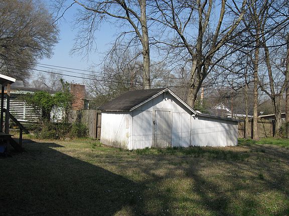 2nd image of 1211 S College St