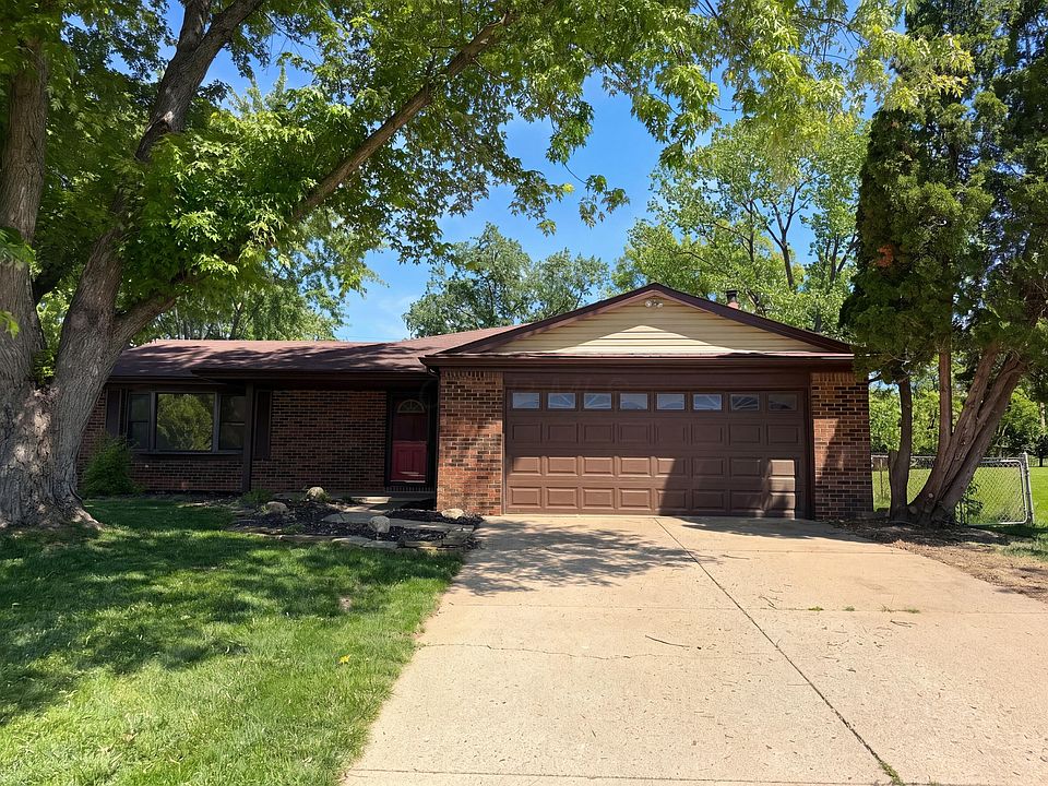 1st image of 712 Fleetrun Ave