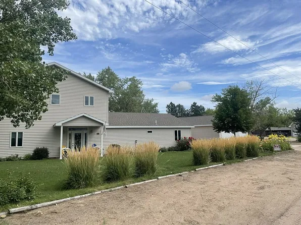 34 Willowbend, Marquette, NE 68854