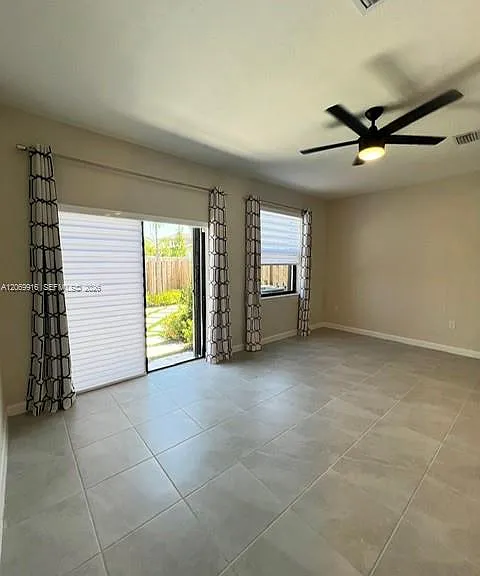 11889 SW 245th Ter — Photo 10