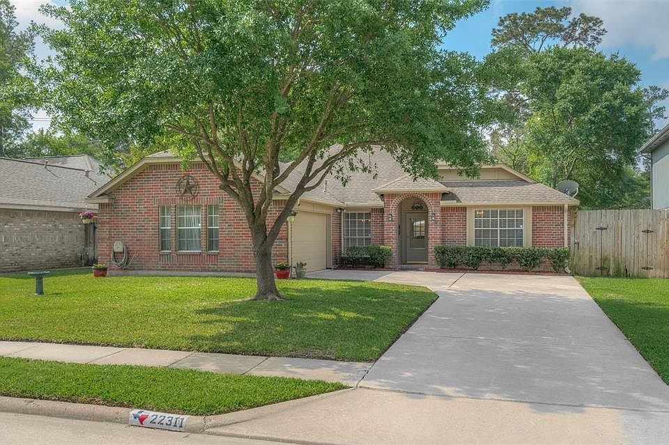 1st image of 22311 Hollybranch Dr