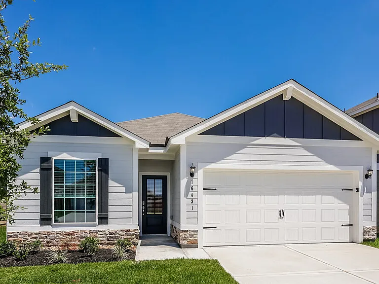 16431 Honeysuckle Hill Dr — Photo 1