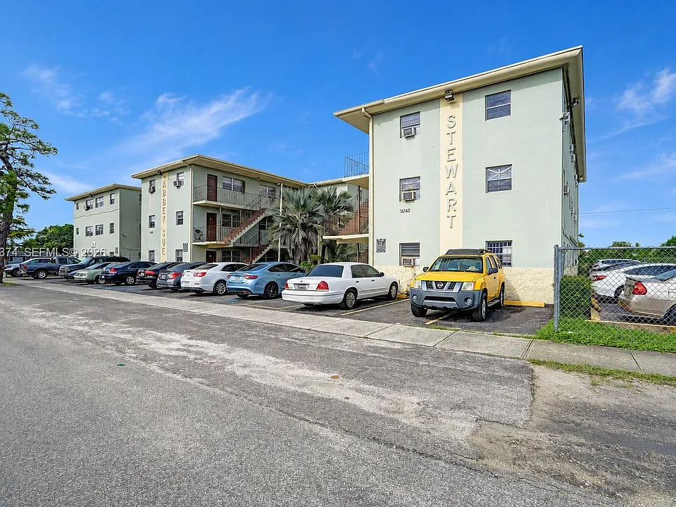 14140 NW 24th Ct #104