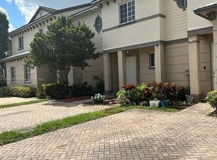 2041 Nassau Dr, Riviera Beach, FL 33404