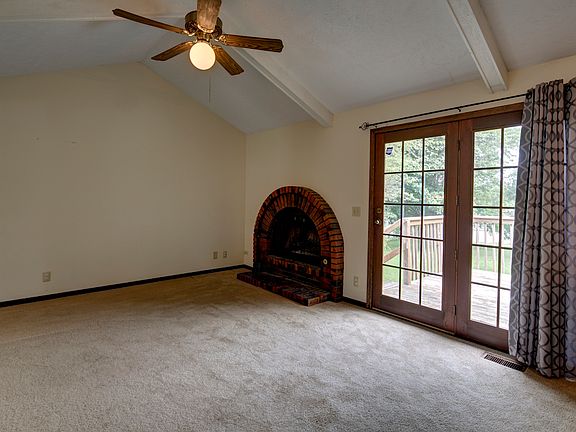 4th image of 13302 Emiline St