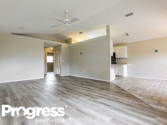 3rd image of 1600 Fawnwood Cir