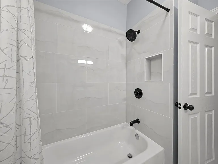 6621 S California Ave — Photo 6