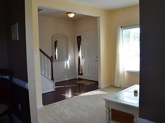 3rd image of 6009 Mainsail Ln