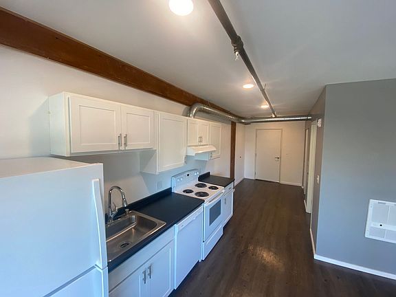 5th image of 317 4th Ave E #201