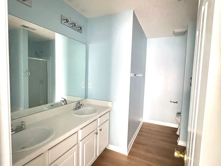 3871 Pleasant Oaks Dr — Photo 22
