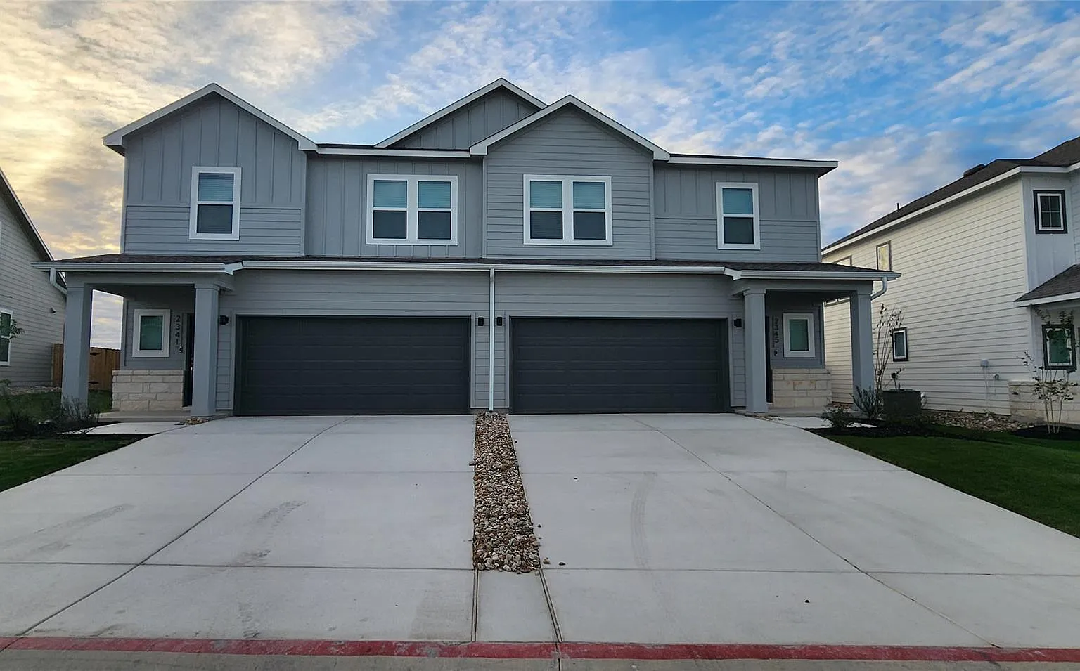 4 bed, 2.5 bath, 1705 sqft, $2,399 — Photo 1