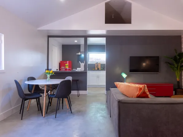 11008 1/2 S Mansel Ave, Inglewood, CA 90304