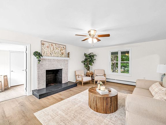 5th image of 3055 Pine St