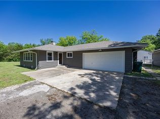 3931 Main St, Parsons, KS 67357