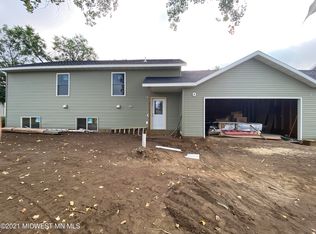 1471 Huron Dr, Detroit Lakes, MN 56501