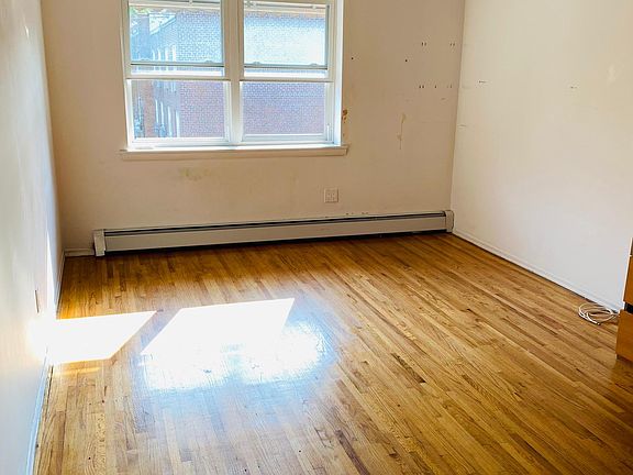 3rd image of 4008 147th St Floor 3